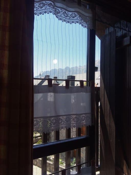Atico En Pleno Pirineo Apartment El Pueyo de Jaca Bagian luar foto